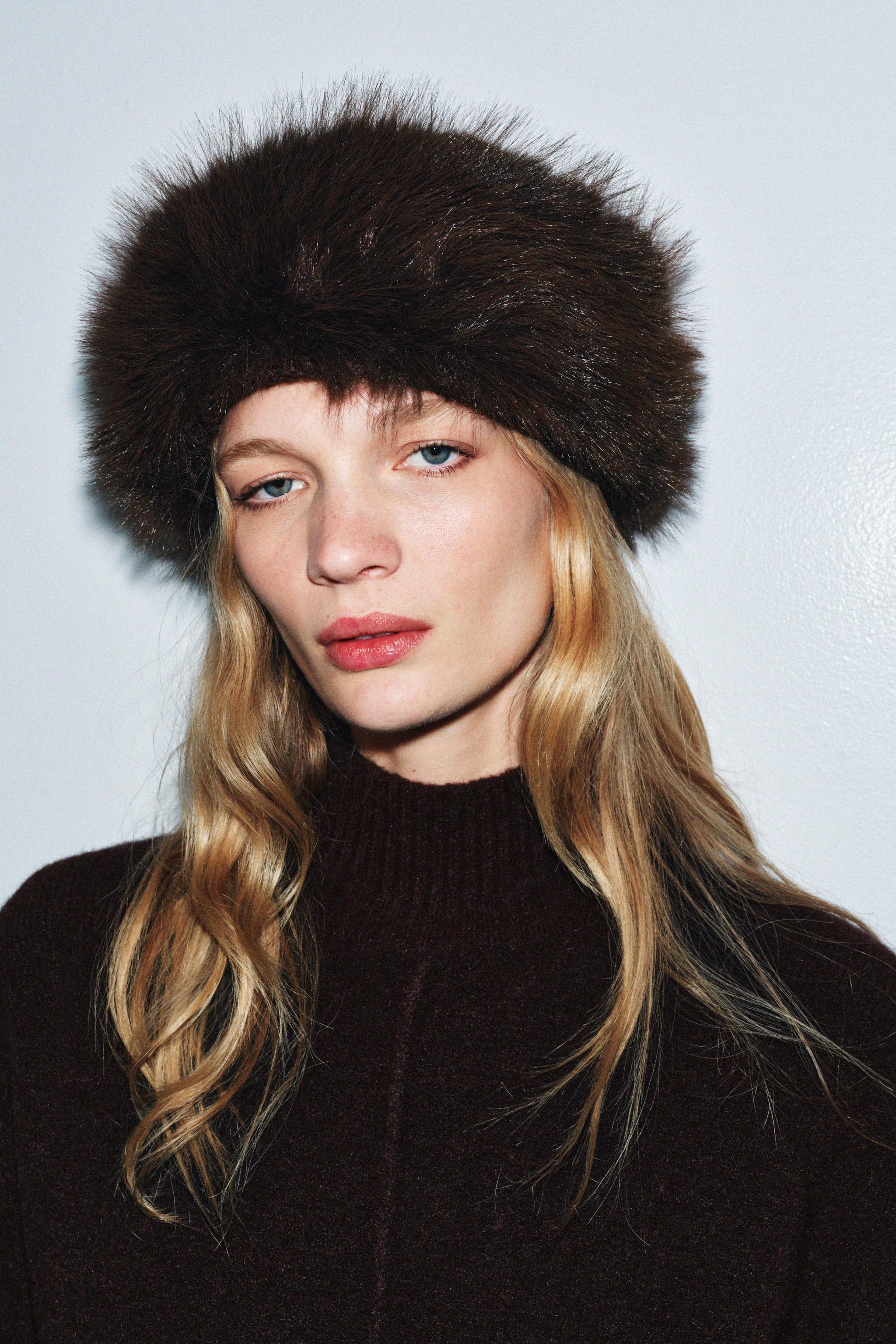 BONNET BEANIE EN MAILLE EFFET FOURRURE